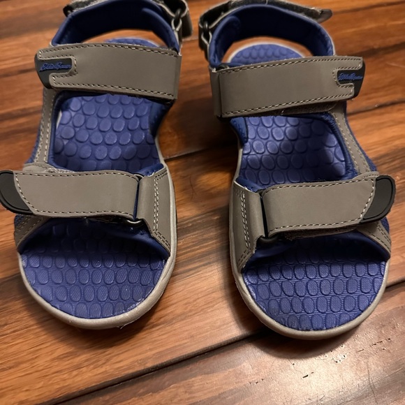 Eddie Bauer Boys Sandals Size 2 - Picture 2 of 7